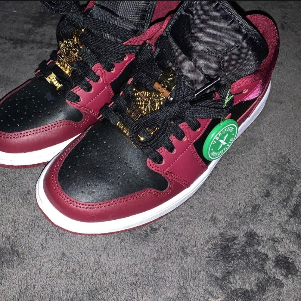 Jordan 1 Dark Beetroot